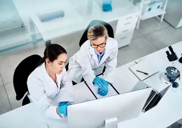 Dentistas cooperando